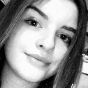 Meet your Posher, Ena